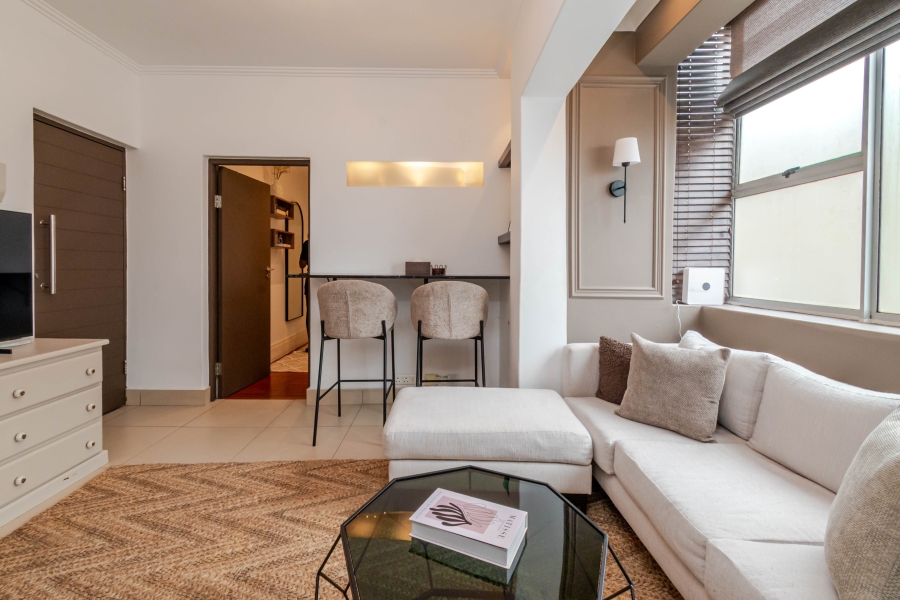 1 Bedroom Property for Sale in Green Point Western Cape